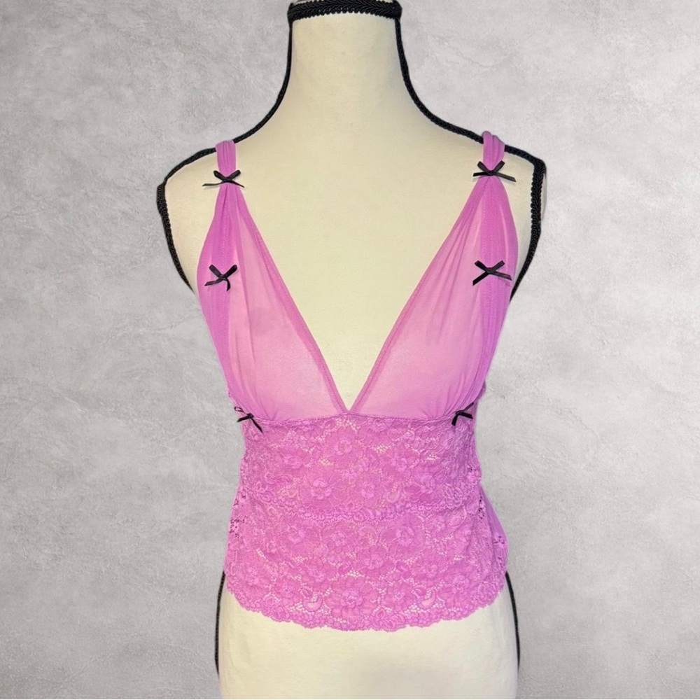 Victoria's‎ Secret Pink/Lavender Lace Top
